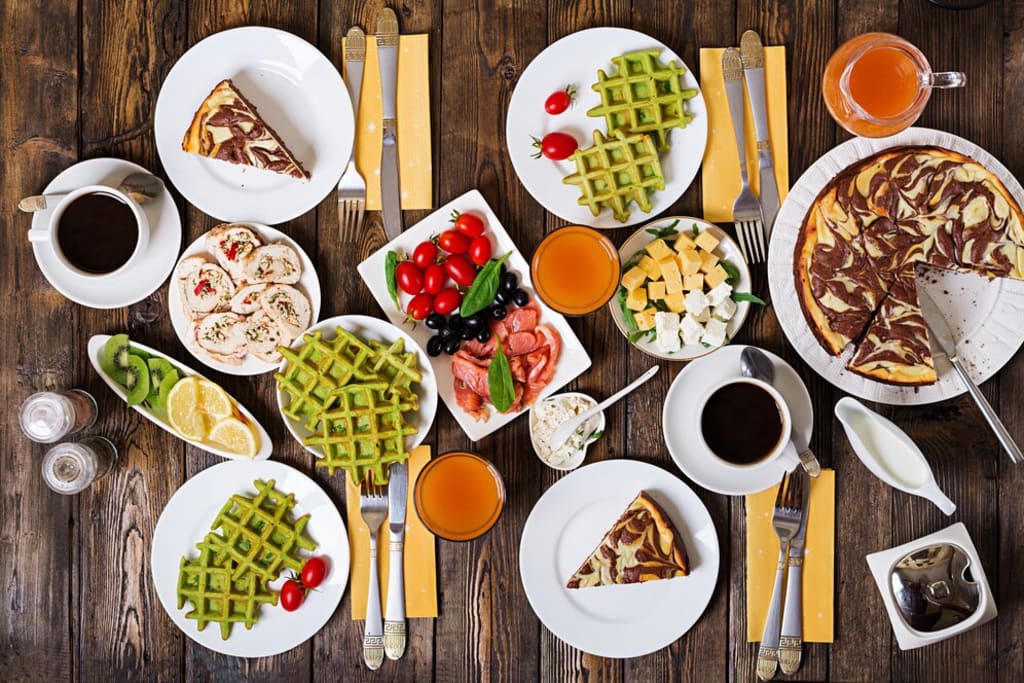 Relaxed weekend brunch timing at Sun Rey Cafe